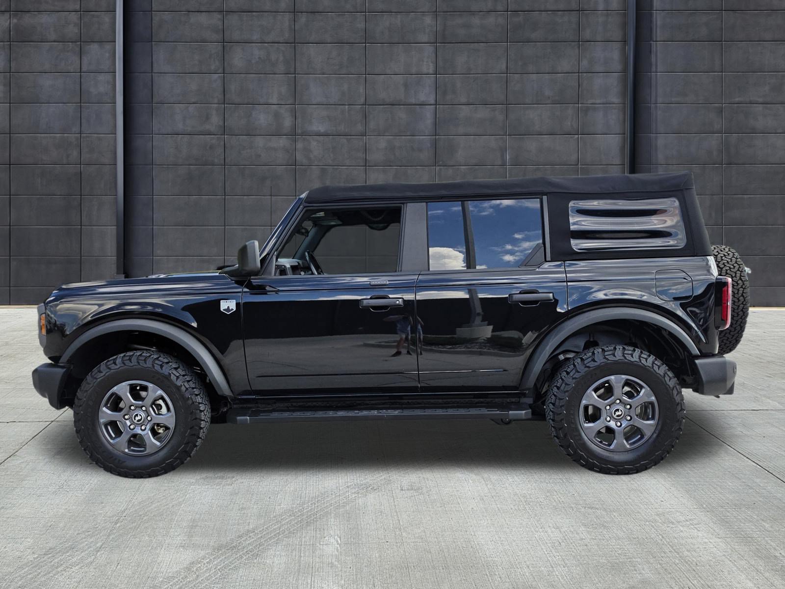 Used 2021 Ford Bronco Big Bend AWD/4WD image 2