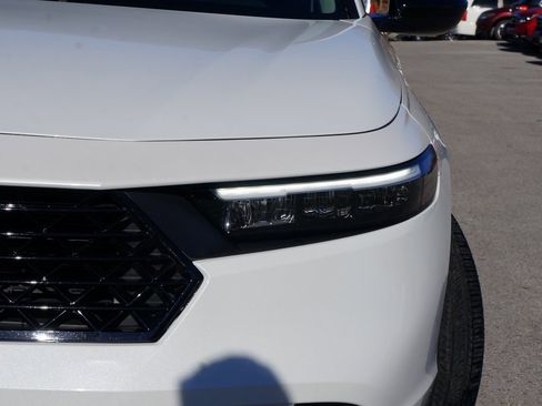 Certified 2025 Honda Accord SE image 5