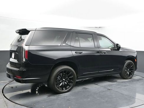 Used 2024 Cadillac Escalade Sport Platinum w/ LPO, ONYX Package image 11