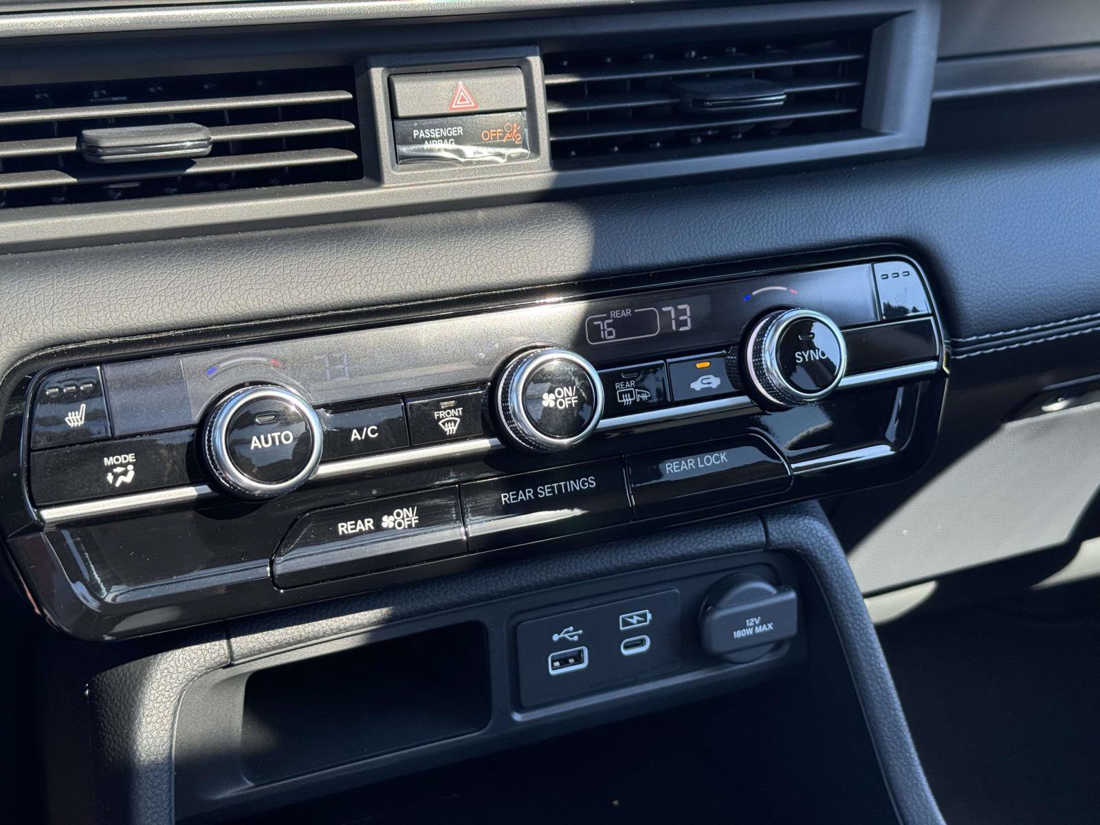 Used 2025 Honda Pilot Touring image 15