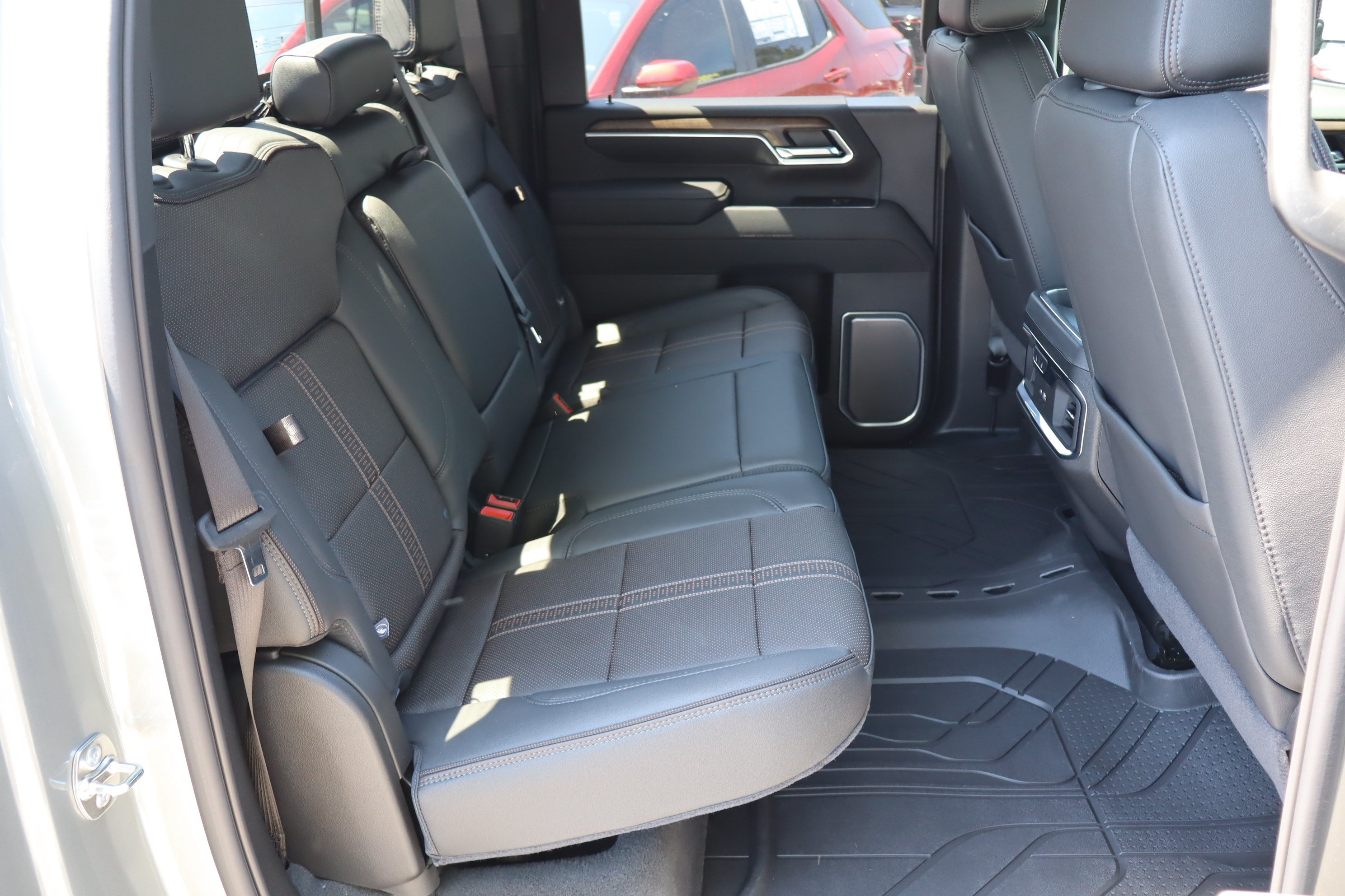 New 2026 Chevrolet Silverado 2500 High Country w/ High Country Premium Package AWD/4WD image 26