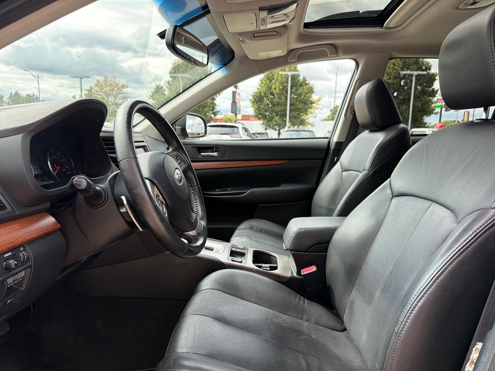Used 2013 Subaru Outback 2.5i Limited AWD/4WD image 12