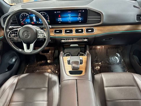 Used 2020 Mercedes-Benz GLE 350 4MATIC image 3