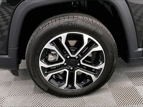 Used 2024 Jeep Compass Limited AWD/4WD image 10