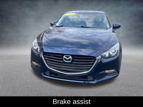 Used 2018 MAZDA MAZDA3 Touring FWD image 10