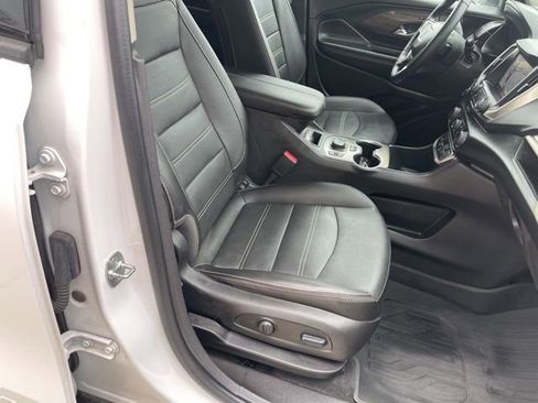 Used 2024 GMC Terrain Denali w/ Denali Premium Package AWD/4WD image 20