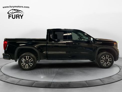 Used 2024 GMC Sierra 1500 AT4 w/ AT4 Preferred Package AWD/4WD image 3