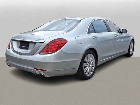 Used 2015 Mercedes-Benz S 550 4MATIC Sedan image 31
