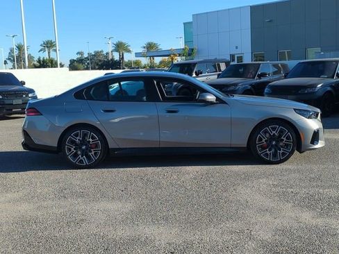Used 2026 BMW 530i w/ M Sport Package image 5