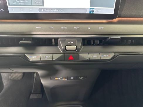 Used 2024 Kia EV9 Land image 25