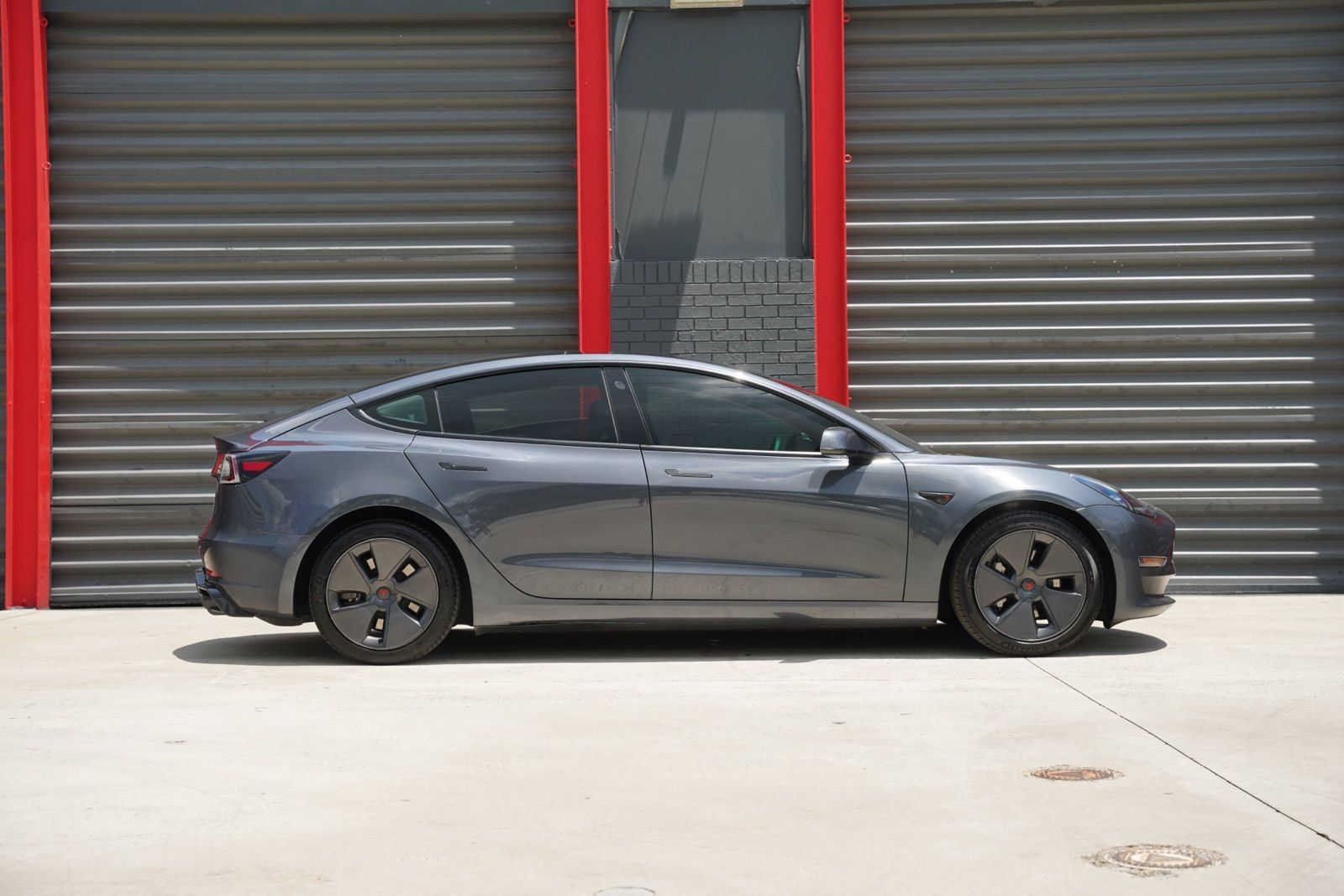 Used 2021 Tesla Model 3 Standard Range Plus RWD image 12