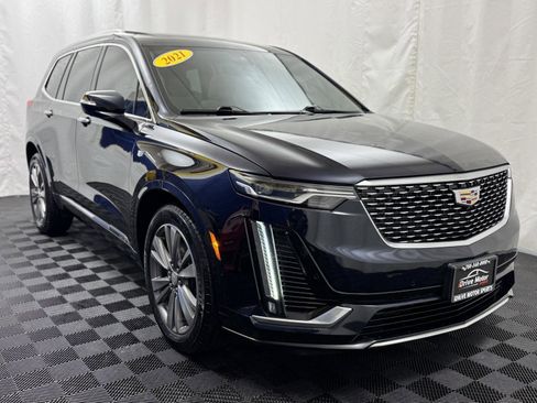 Used 2021 Cadillac XT6 Premium Luxury image 13