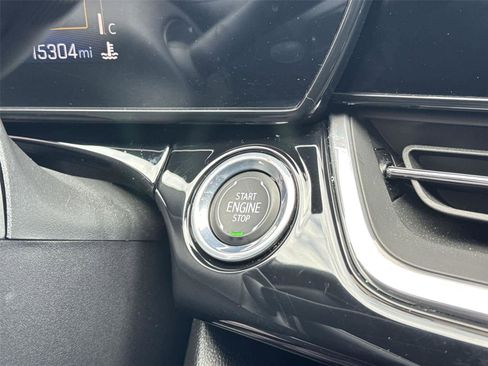 Used 2024 Chevrolet Trax RS w/ Driver Confidence Package image 29