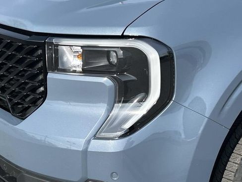 New 2026 Ford Maverick Lariat w/ Black Appearance Package AWD/4WD image 9