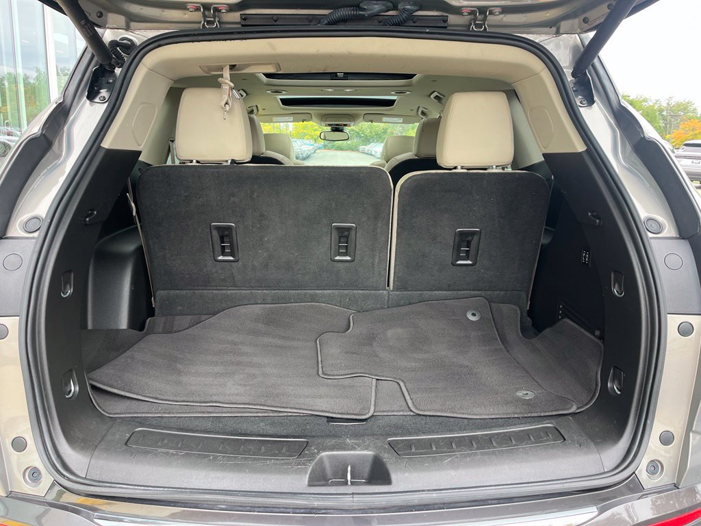 Used 2019 Buick Enclave Premium w/ Experience Buick Package AWD/4WD image 11