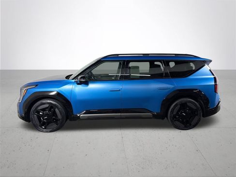Used 2024 Kia EV9 GT-Line AWD/4WD image 9