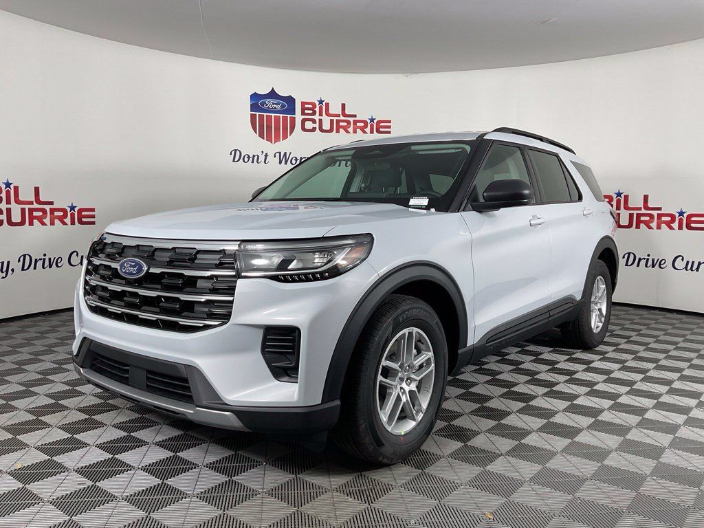 New 2026 Ford Explorer Active RWD image 7