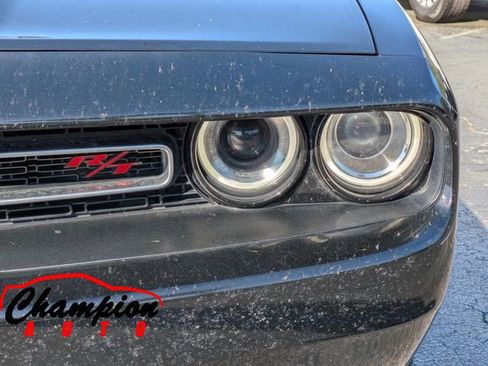 Used 2015 Dodge Challenger R/T Plus image 11