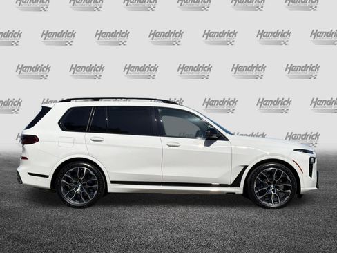 Used 2025 BMW X7 M60i AWD/4WD image 3