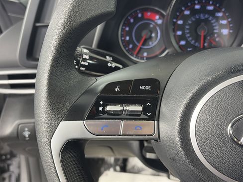 Used 2023 Hyundai Elantra SEL image 26