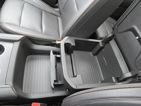 Used 2022 Chevrolet Tahoe High Country image 38