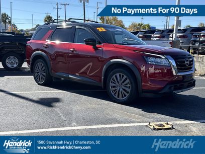 Used 2023 Nissan Pathfinder SL w/ SL Premium Package