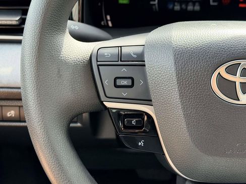 Certified 2025 Toyota Camry LE AWD/4WD image 9