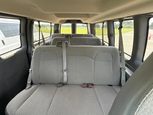Used 2025 Chevrolet Express 3500 LT w/ LT Preferred Equipment Group RWD image 25