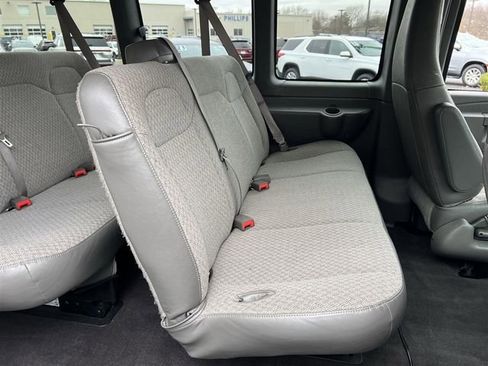 Certified 2025 Chevrolet Express 3500 LT w/ LT Preferred Equipment Group RWD image 26