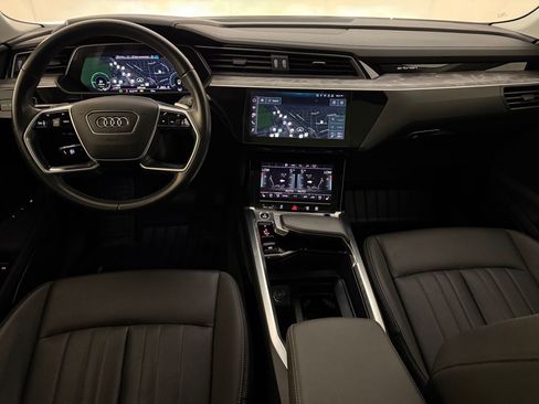 Used 2024 Audi Q8 e-tron Premium Plus w/ Premium Plus Package AWD/4WD image 16