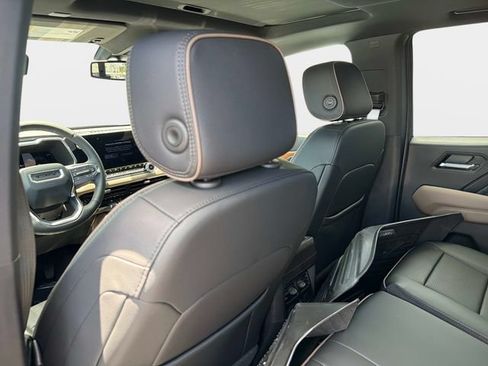 New 2026 GMC Canyon Denali w/ LPO, Denali Black Edition AWD/4WD image 12