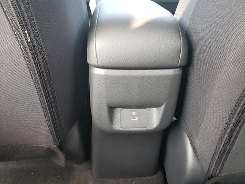 New 2025 Nissan Versa SR w/ Trunk Package image 15