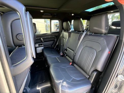 Used 2023 Land Rover Defender 130 X image 26