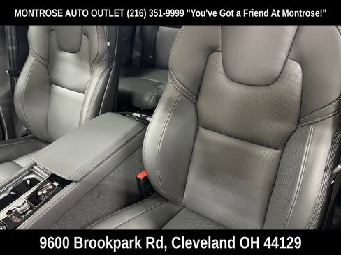 New 2026 Volvo XC90 B6 Ultra w/ Protection Package image 24