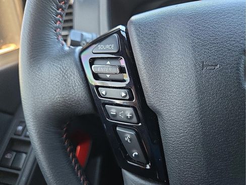 Used 2024 Nissan Frontier PRO-4X w/ Technology Package image 19