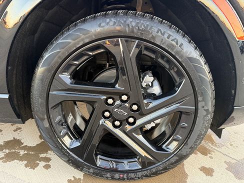 Used 2024 Chevrolet Equinox EV RS image 10