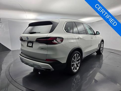 Certified 2024 BMW X5 sDrive40i w/ Premium Package RWD image 4