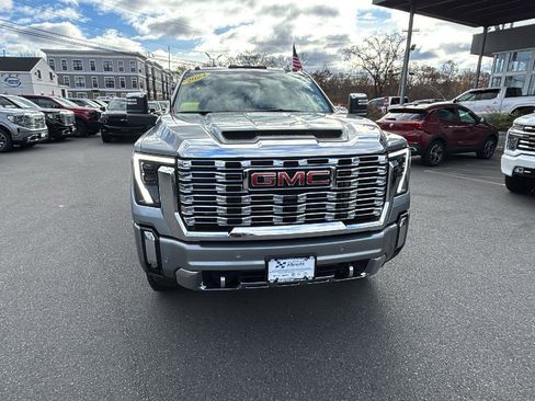 Certified 2024 GMC Sierra 2500 Denali w/ Denali Reserve Package image 2