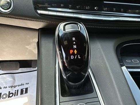 Certified 2024 Cadillac Escalade Sport w/ LPO, ONYX Package image 28