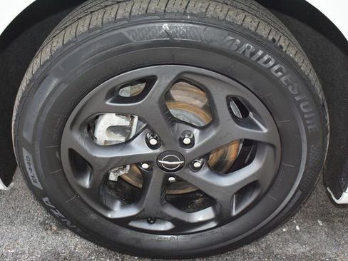 Used 2021 Chrysler Pacifica Limited w/ S Appearance Package image 58