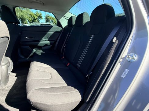 Used 2024 Hyundai Elantra SEL FWD image 20