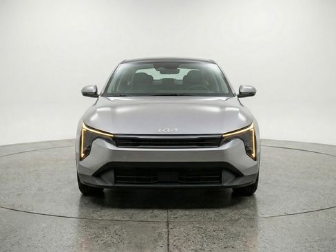 Used 2025 Kia K4 FWD image 2