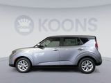 New 2025 Kia Soul S image 2