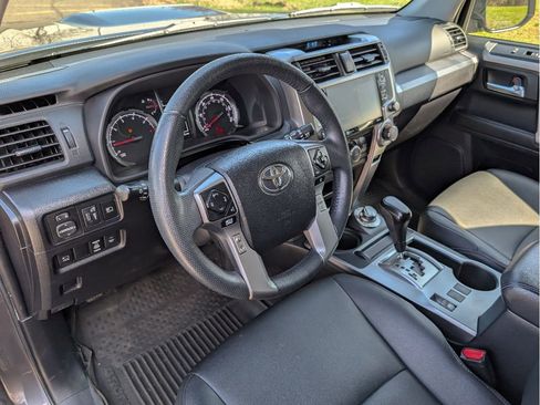 Used 2022 Toyota 4Runner TRD Sport w/ Technology Package AWD/4WD image 16