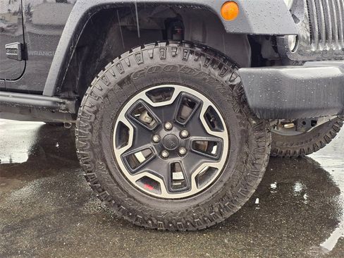 Used 2016 Jeep Wrangler Rubicon image 2