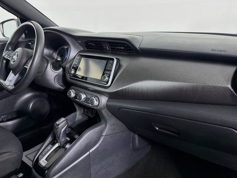 Used 2020 Nissan Kicks S image 26