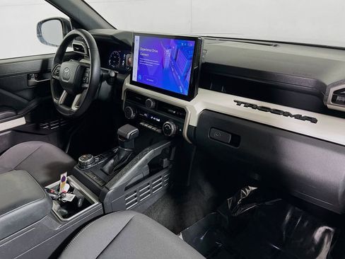 Certified 2024 Toyota Tacoma TRD Off-Road AWD/4WD image 26
