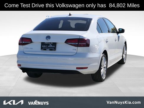 Used 2016 Volkswagen Jetta SEL image 3