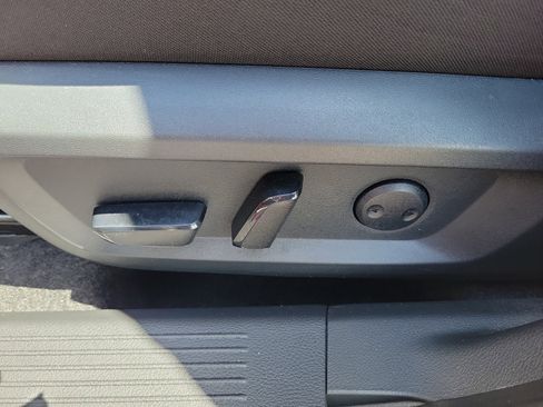Certified 2024 Nissan Rogue SV FWD image 14