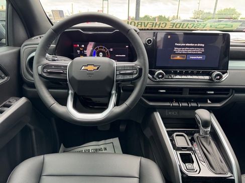 New 2025 Chevrolet Colorado LT w/ LT Convenience Package RWD image 10